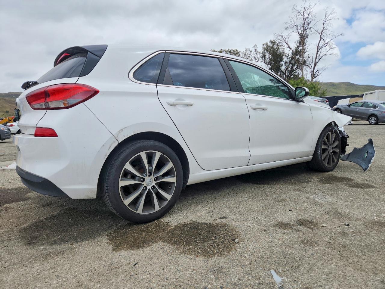 2018 HYUNDAI ELANTRA GT BASE — снимка 3