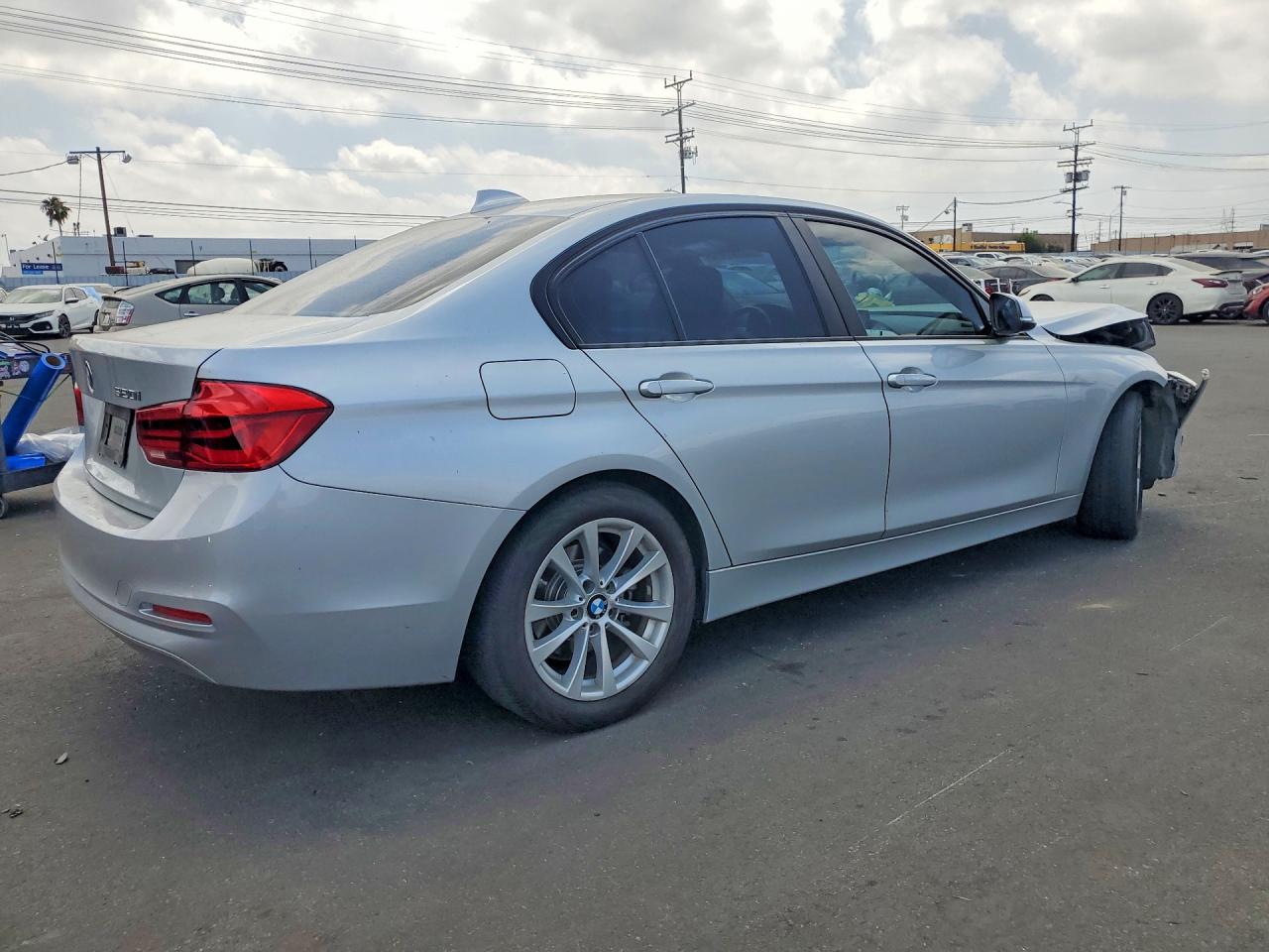2018 BMW 320 I — снимка 3