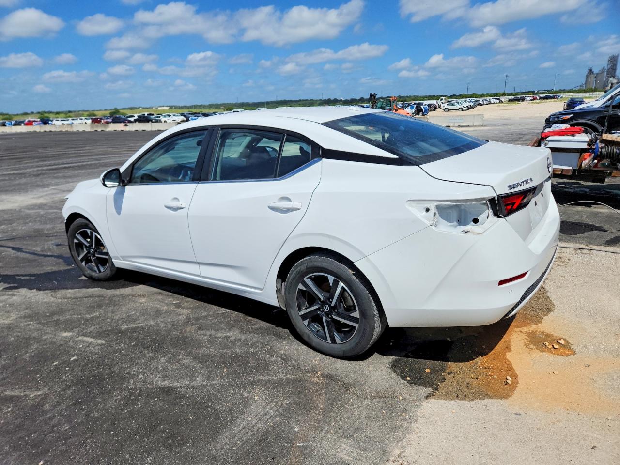 2025 NISSAN SENTRA SV — снимка 2