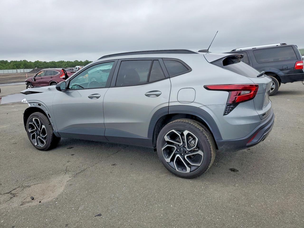 2024 CHEVROLET TRAX 2RS — снимка 2