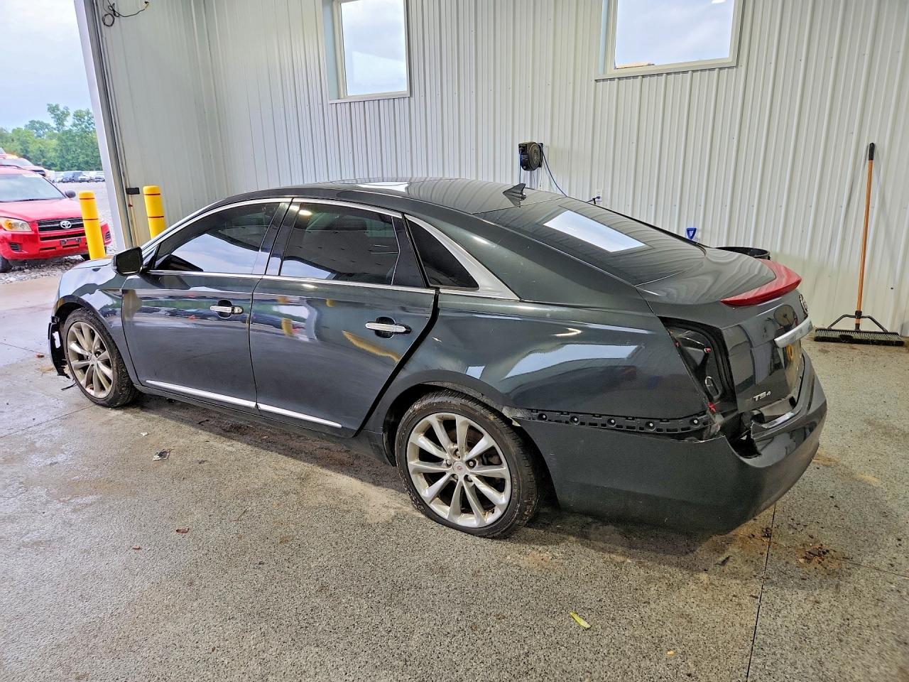 2013 CADILLAC XTS LUXURY COLLECTION — снимка 2