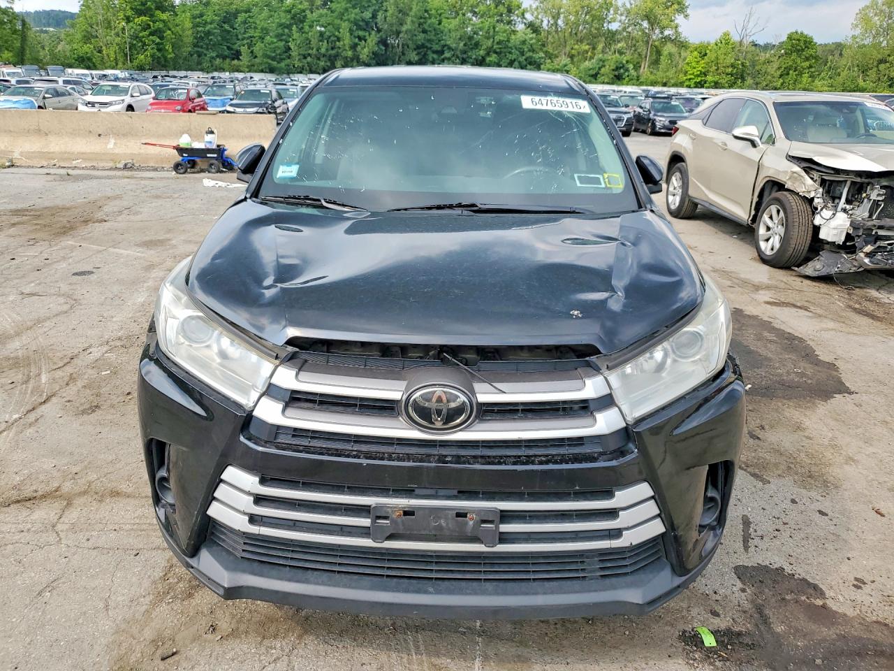 2019 TOYOTA HIGHLANDER LE — снимка 5