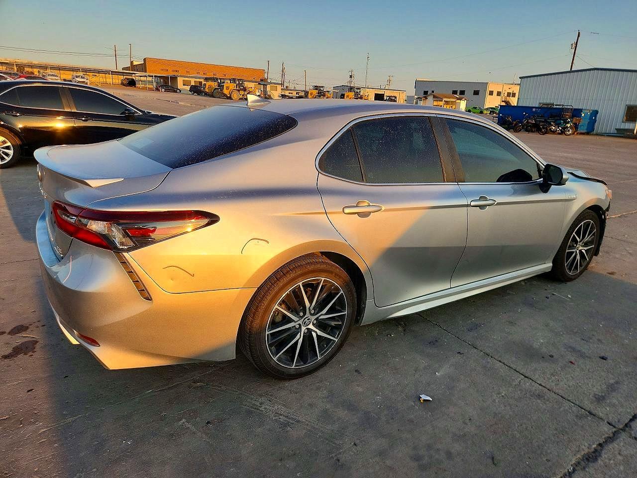 2021 TOYOTA CAMRY SE — снимка 3