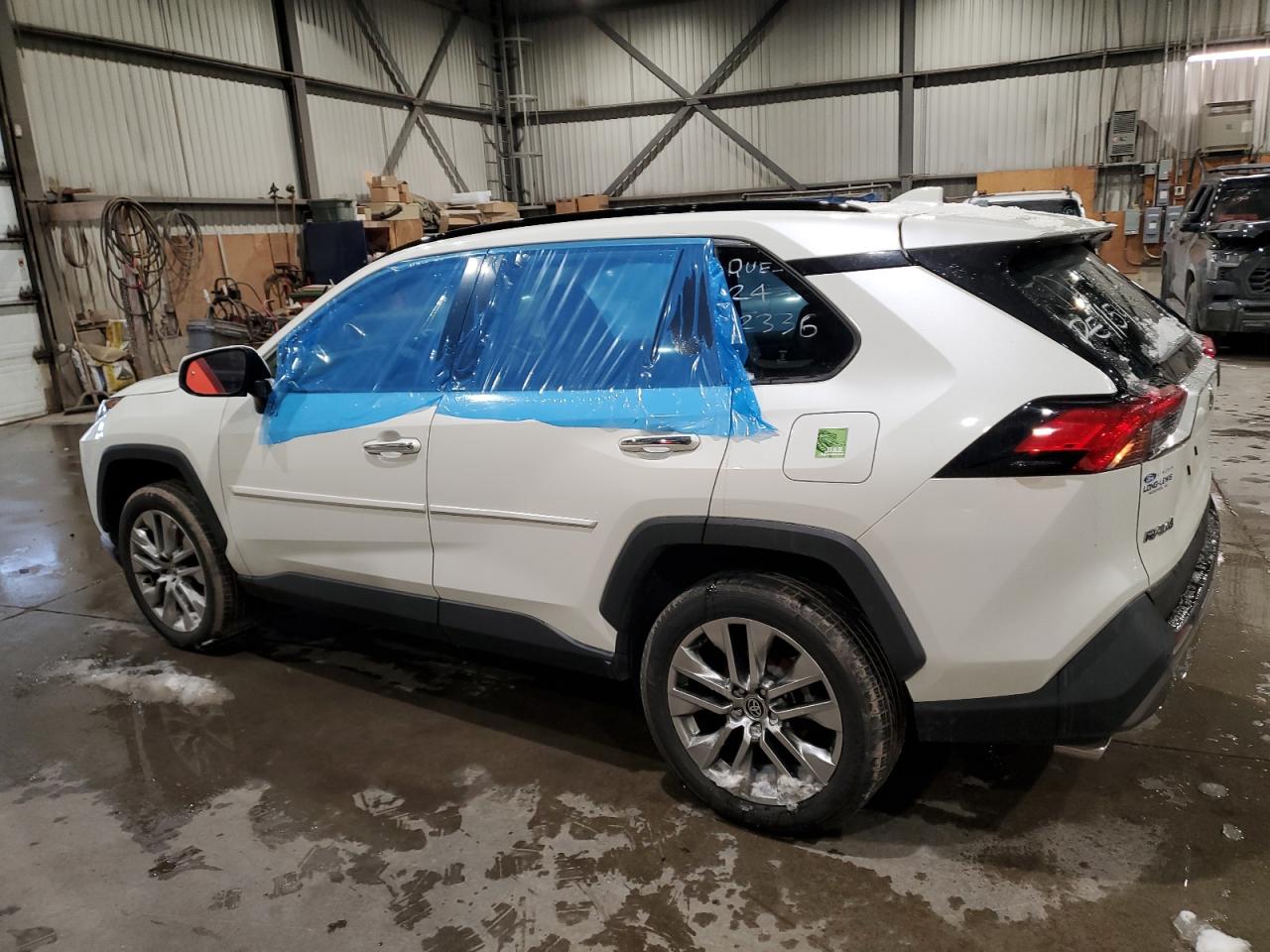 2021 TOYOTA RAV4 LIMITED — снимка 2