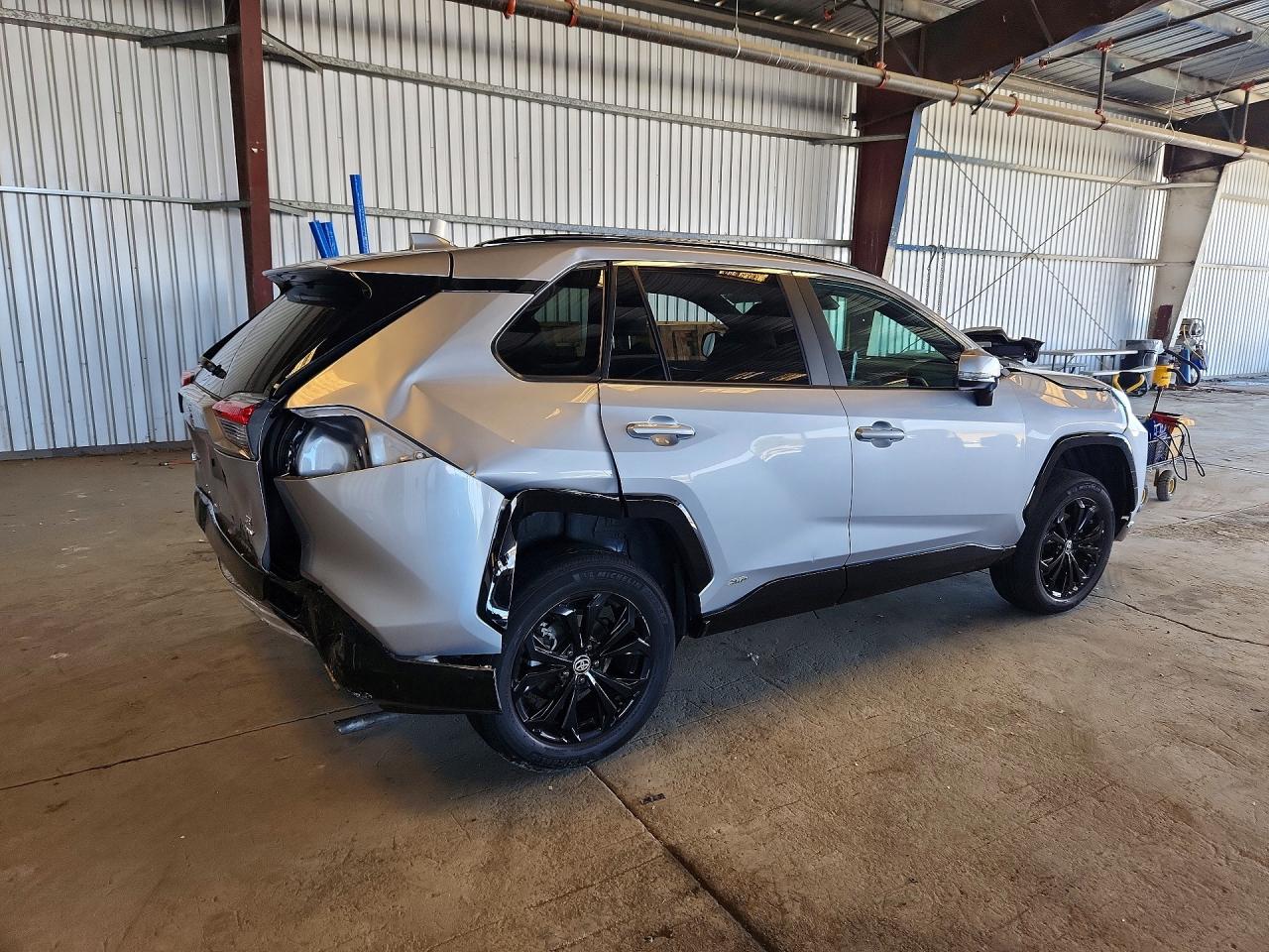2025 TOYOTA RAV4 SE — снимка 3