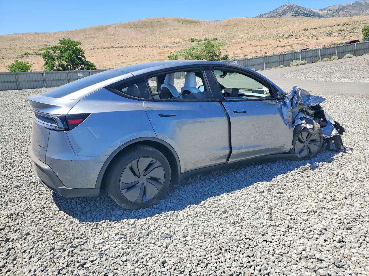 2026 TESLA MODEL Y — снимка 3