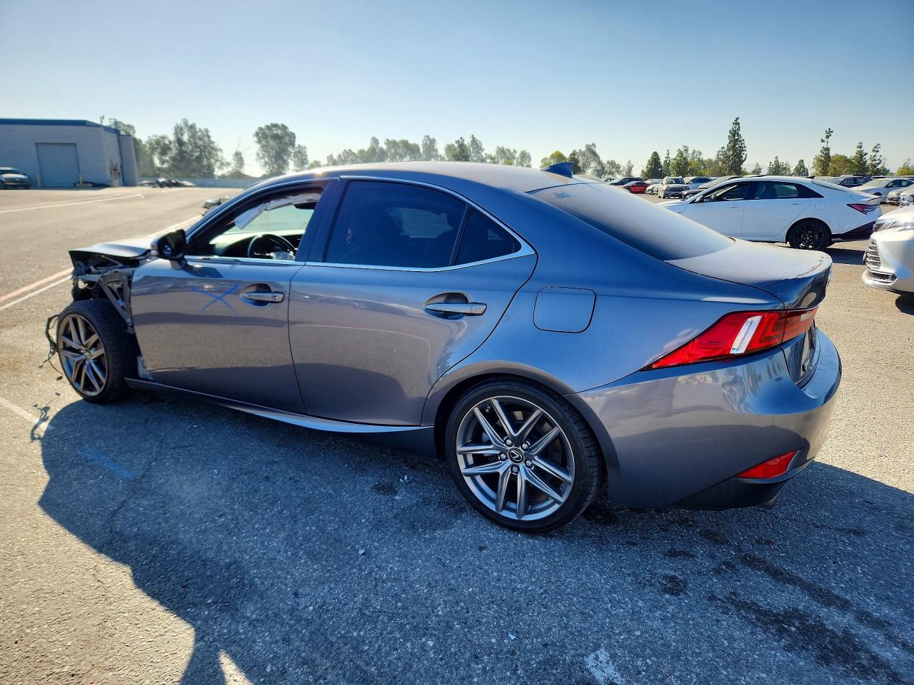 2016 LEXUS IS 200T — снимка 2