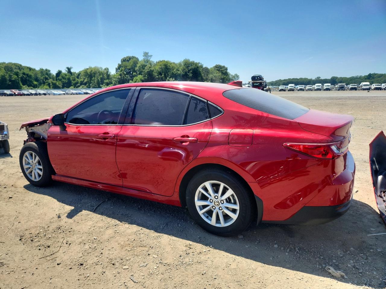 2026 TOYOTA CAMRY LE — снимка 2