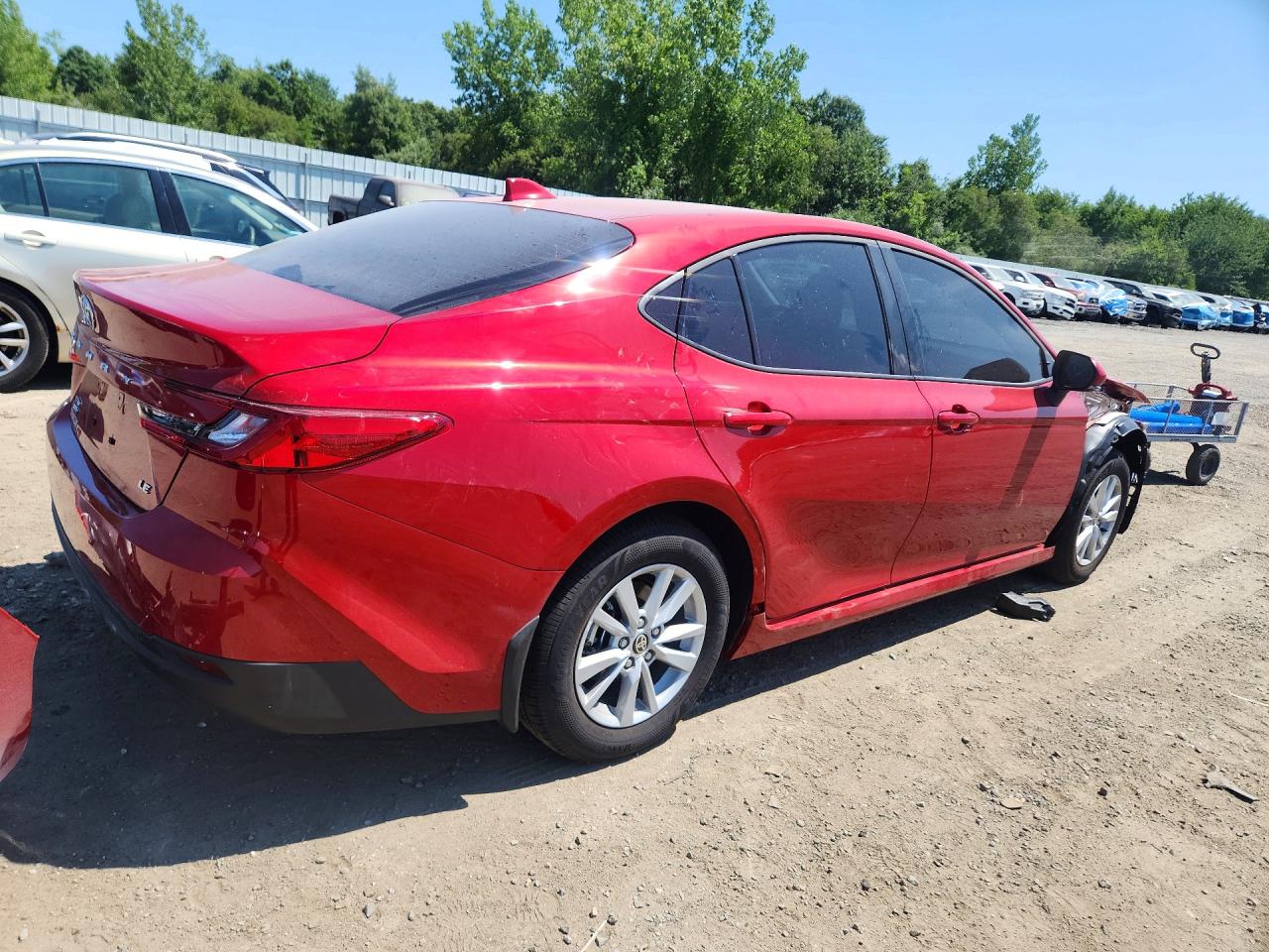 2026 TOYOTA CAMRY LE — снимка 3