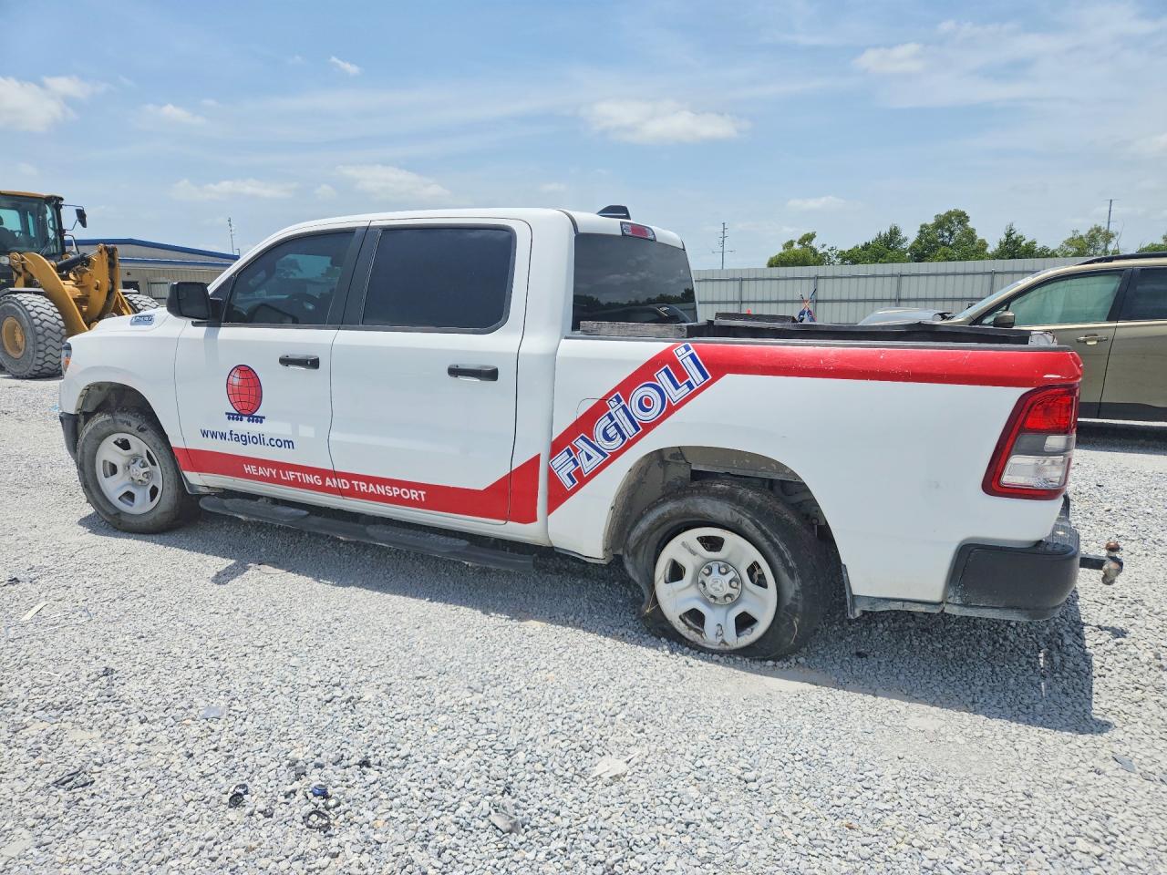 2024 RAM 1500 TRADESMAN — снимка 2