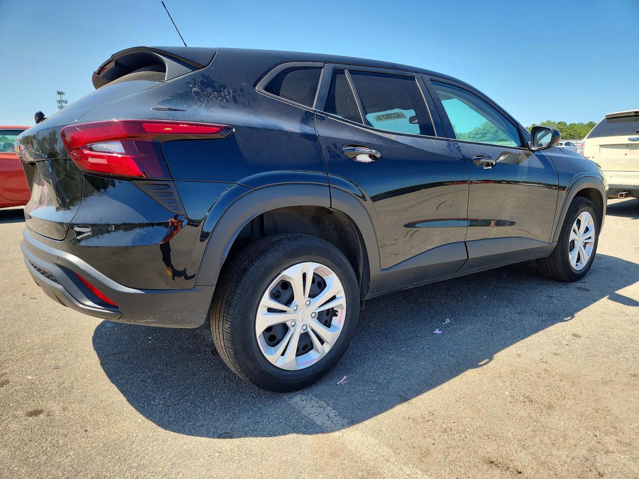 2024 CHEVROLET TRAX LS — снимка 3
