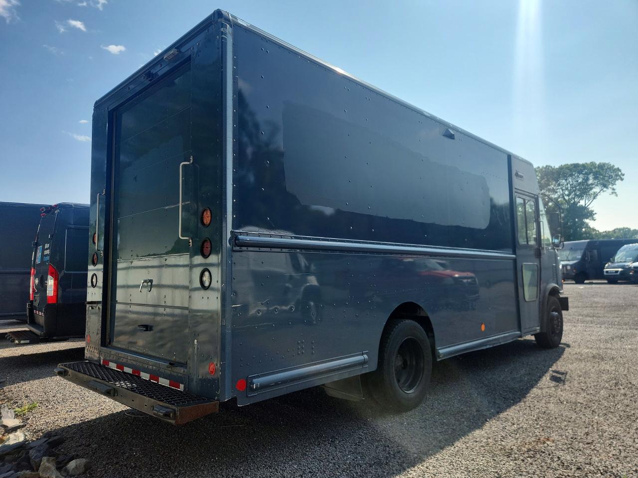 2020 FORD F59 — снимка 3