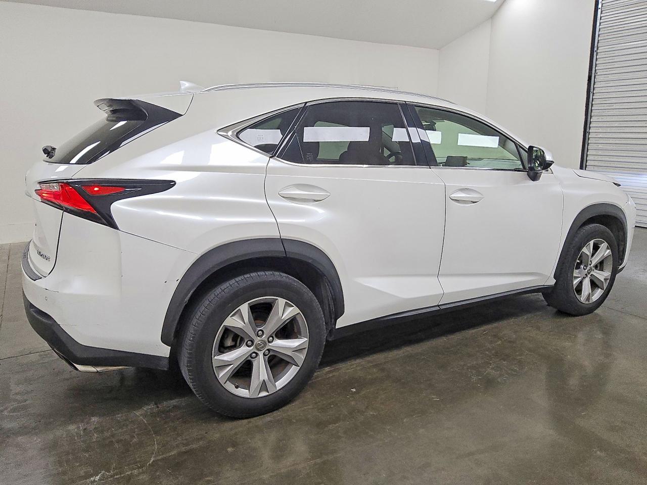 2017 LEXUS NX 200T BASE — снимка 3