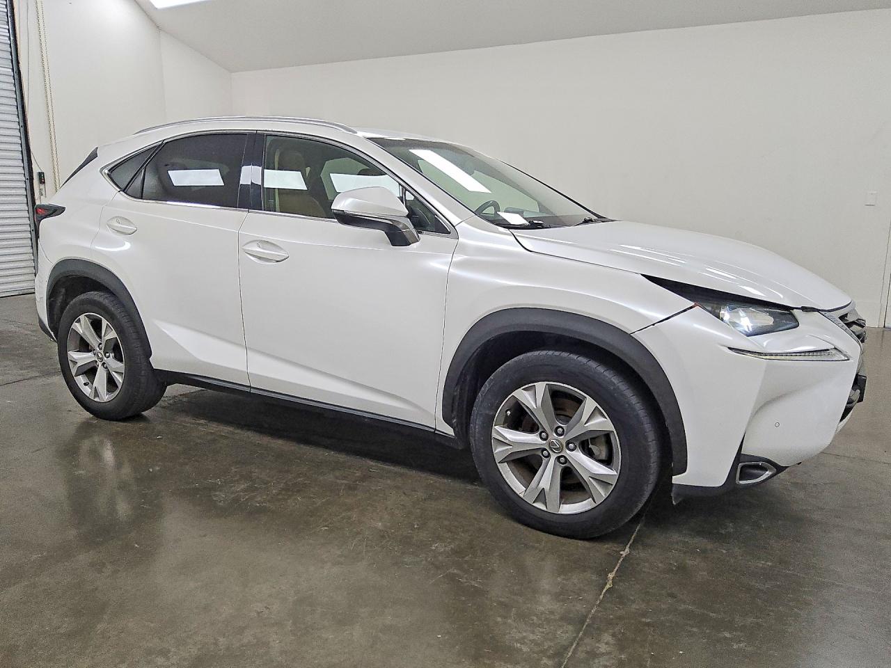 2017 LEXUS NX 200T BASE — снимка 4