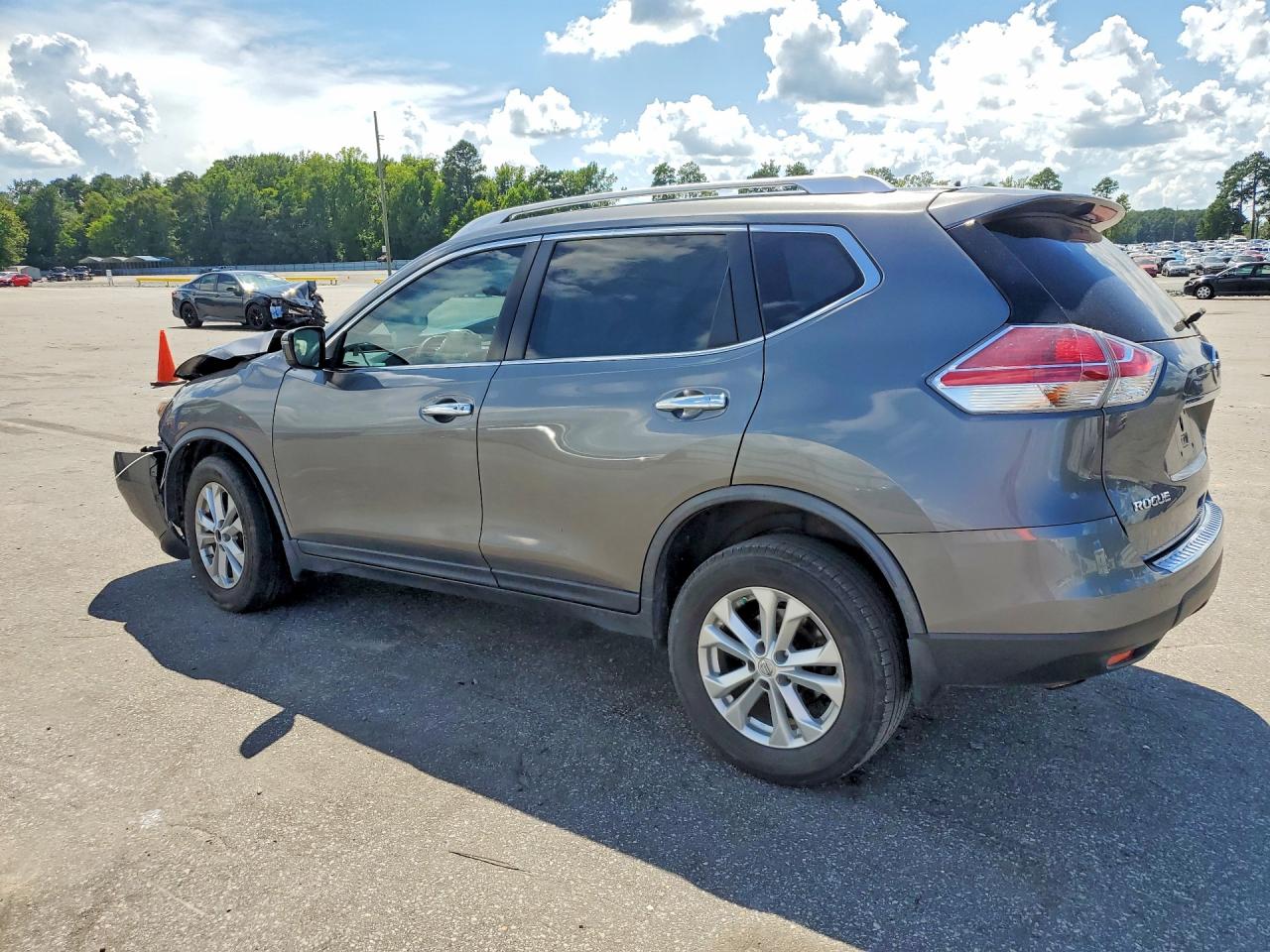 2016 NISSAN ROGUE SV — снимка 2