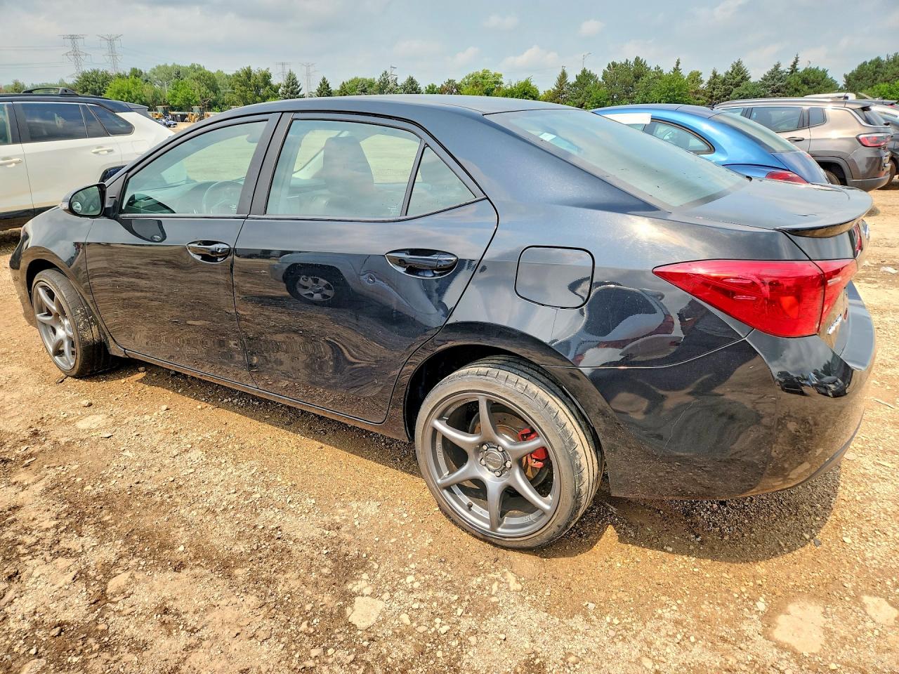 2017 TOYOTA COROLLA SE — снимка 2
