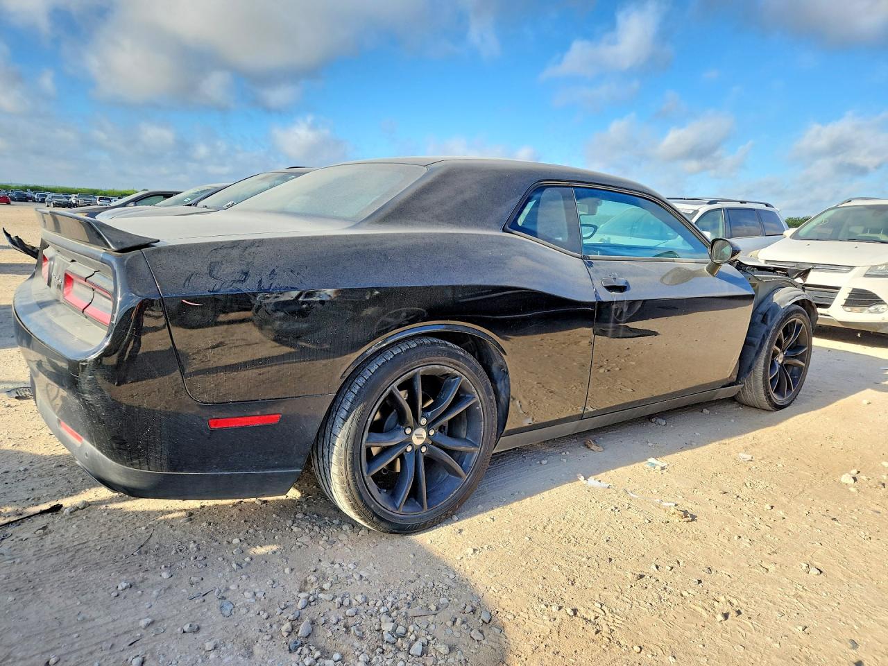 2017 DODGE CHALLENGER SXT — снимка 3