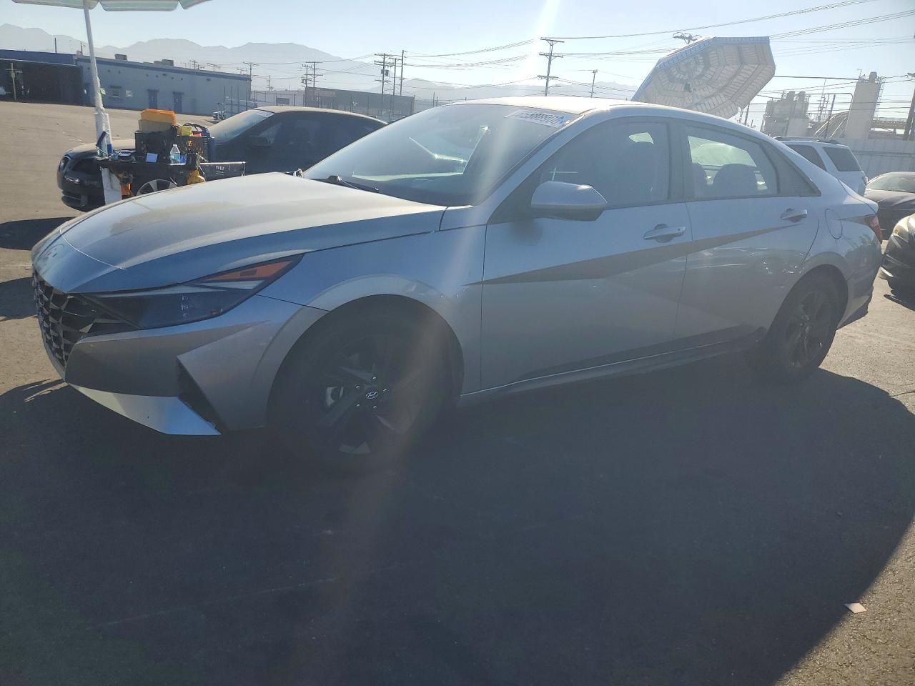 2021 HYUNDAI ELANTRA SEL