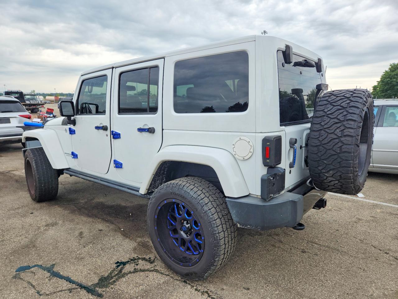 2015 JEEP WRANGLER UNLIMITED SAHARA — снимка 2