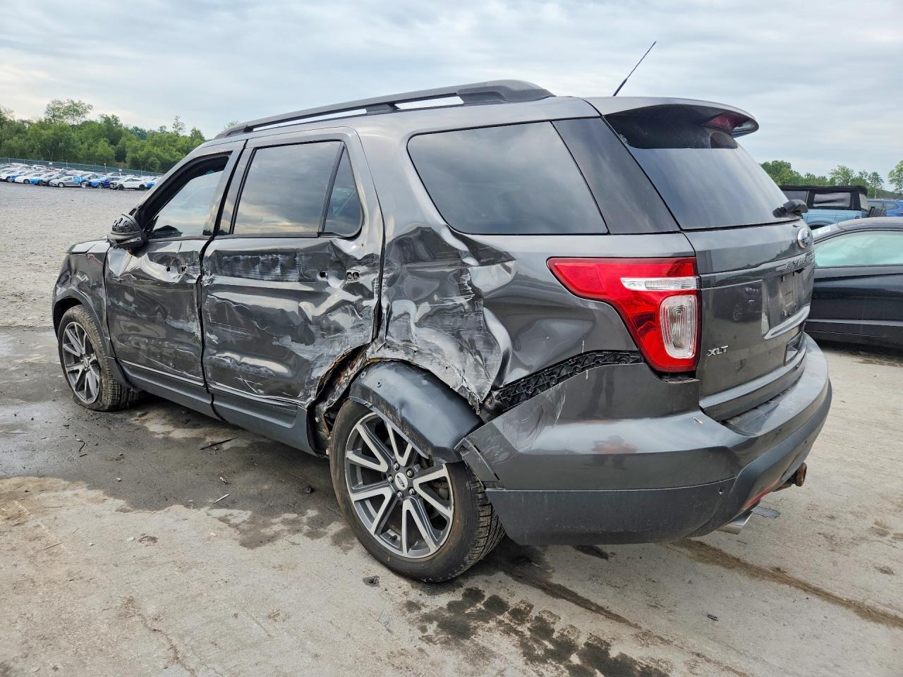 2015 FORD EXPLORER XLT — снимка 2