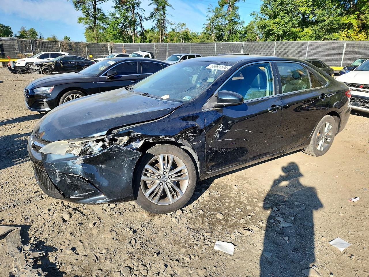 2015 TOYOTA CAMRY SE