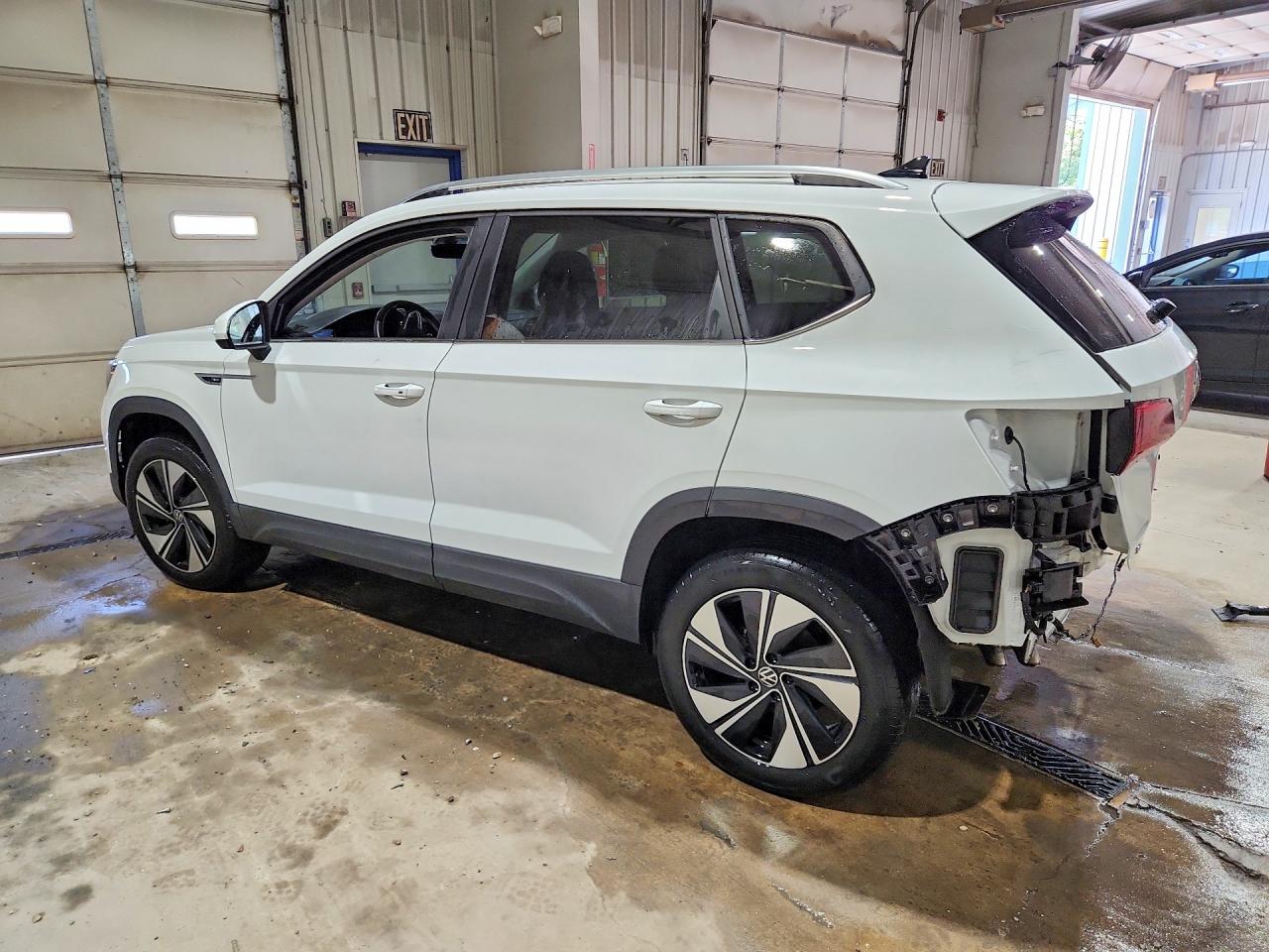 2024 VOLKSWAGEN TAOS SE — снимка 2