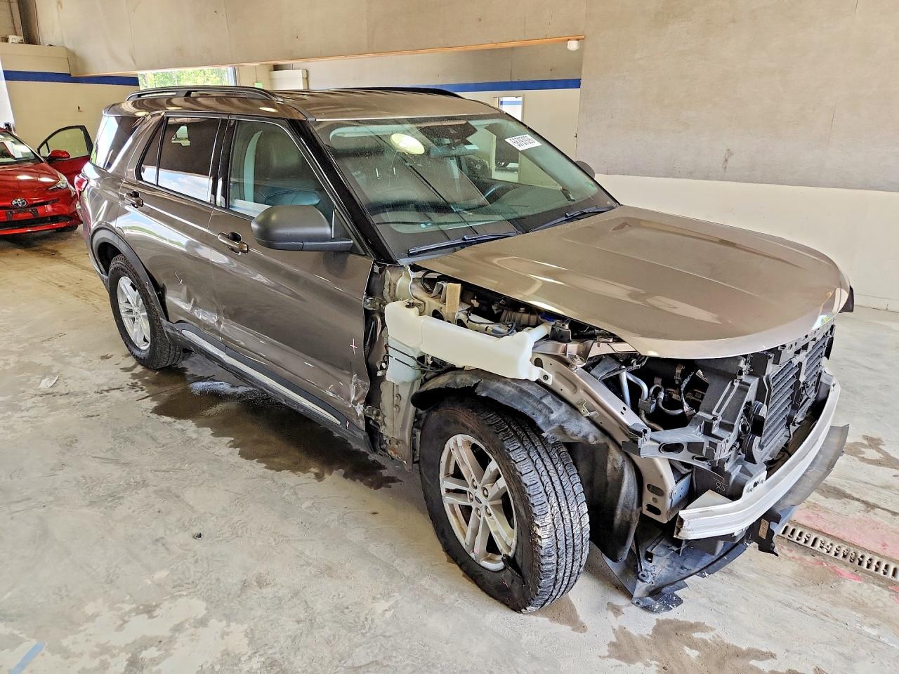 2021 FORD EXPLORER XLT — снимка 4