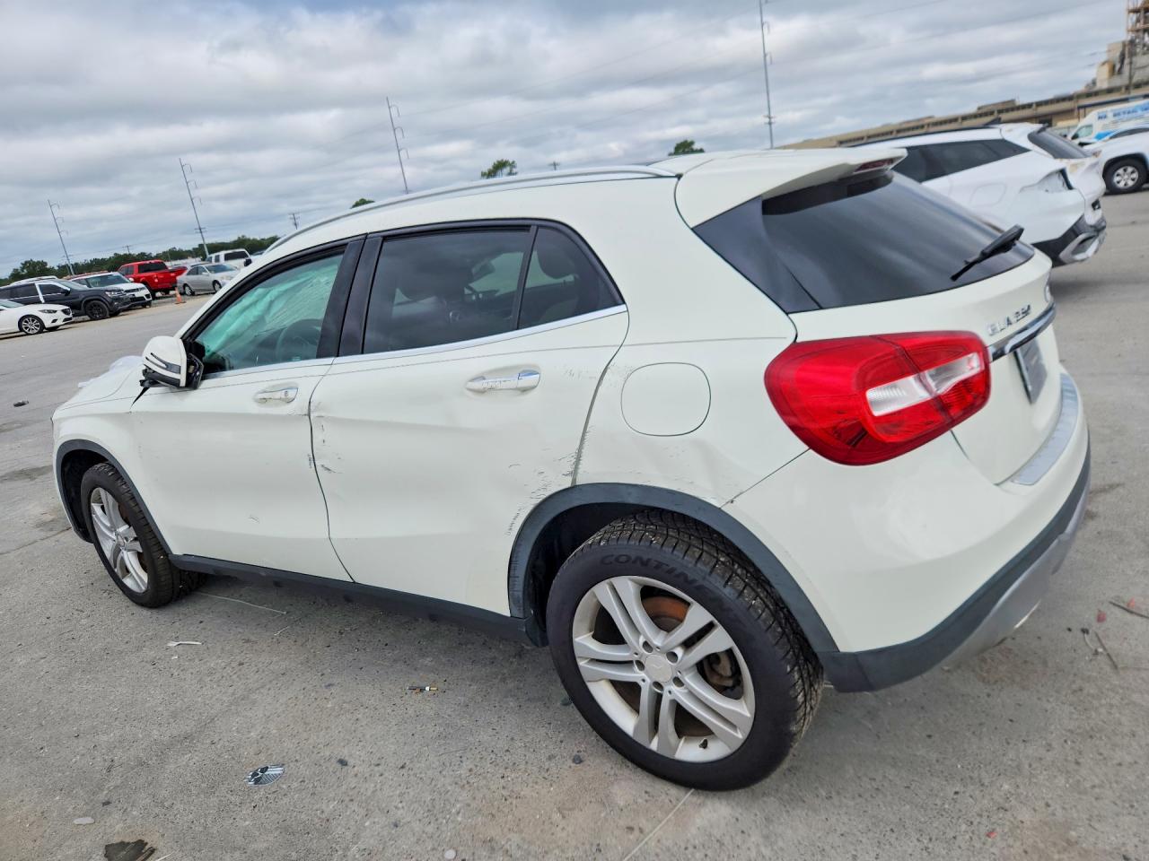 2018 MERCEDES-BENZ GLA 250 4MATIC — снимка 2