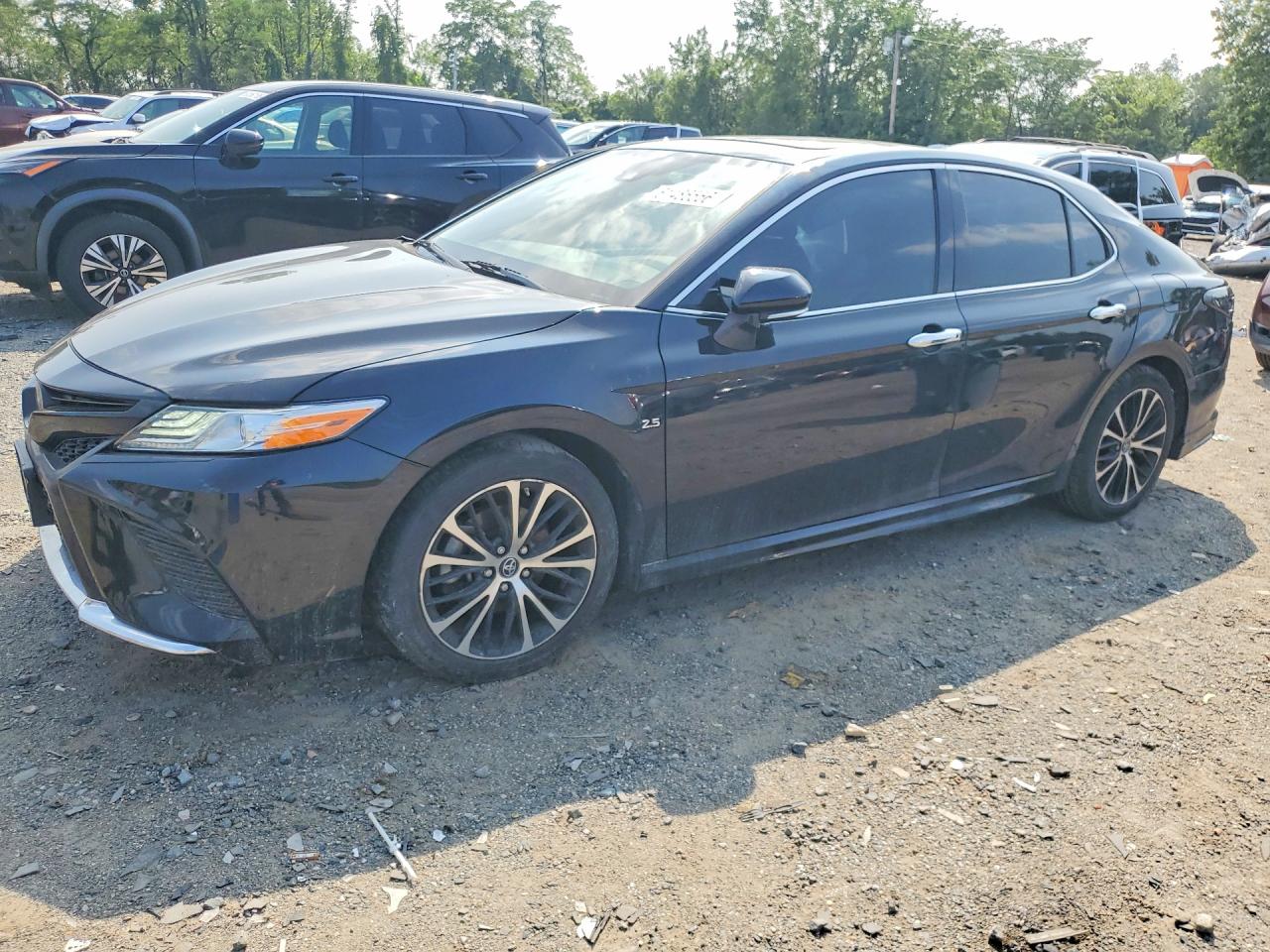 2019 TOYOTA CAMRY SE
