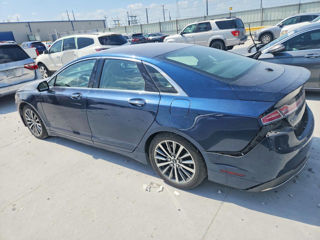 2017 LINCOLN MKZ HYBRID SELECT — снимка 2