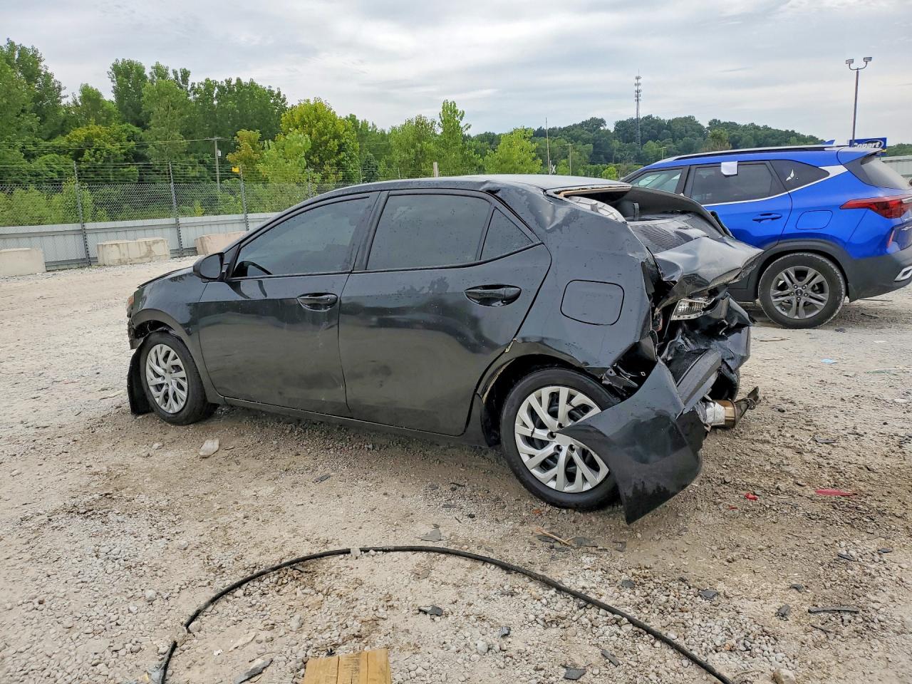 2018 TOYOTA COROLLA LE — снимка 2