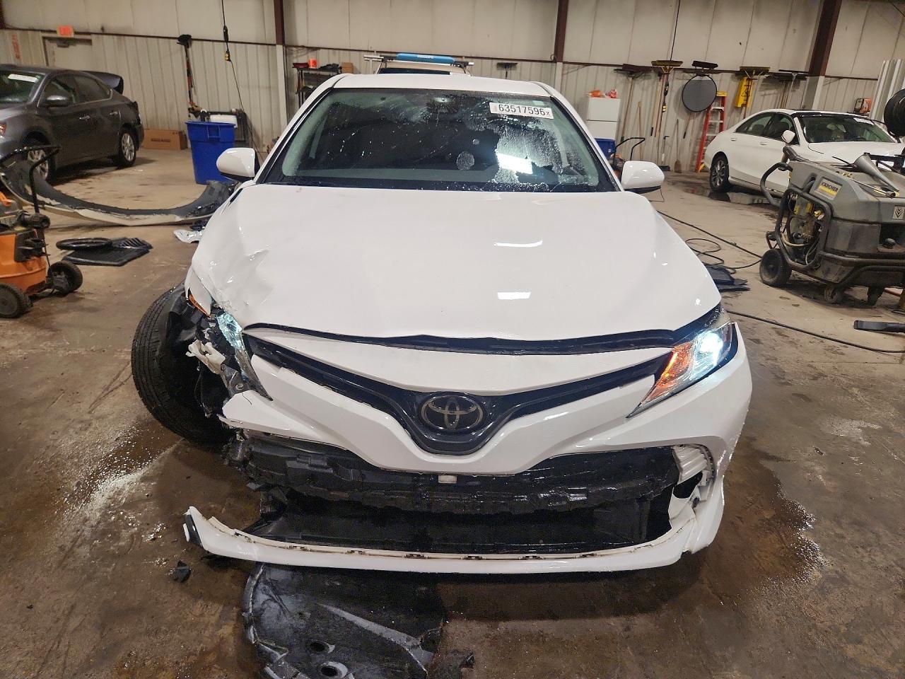 2019 TOYOTA CAMRY LE — снимка 5