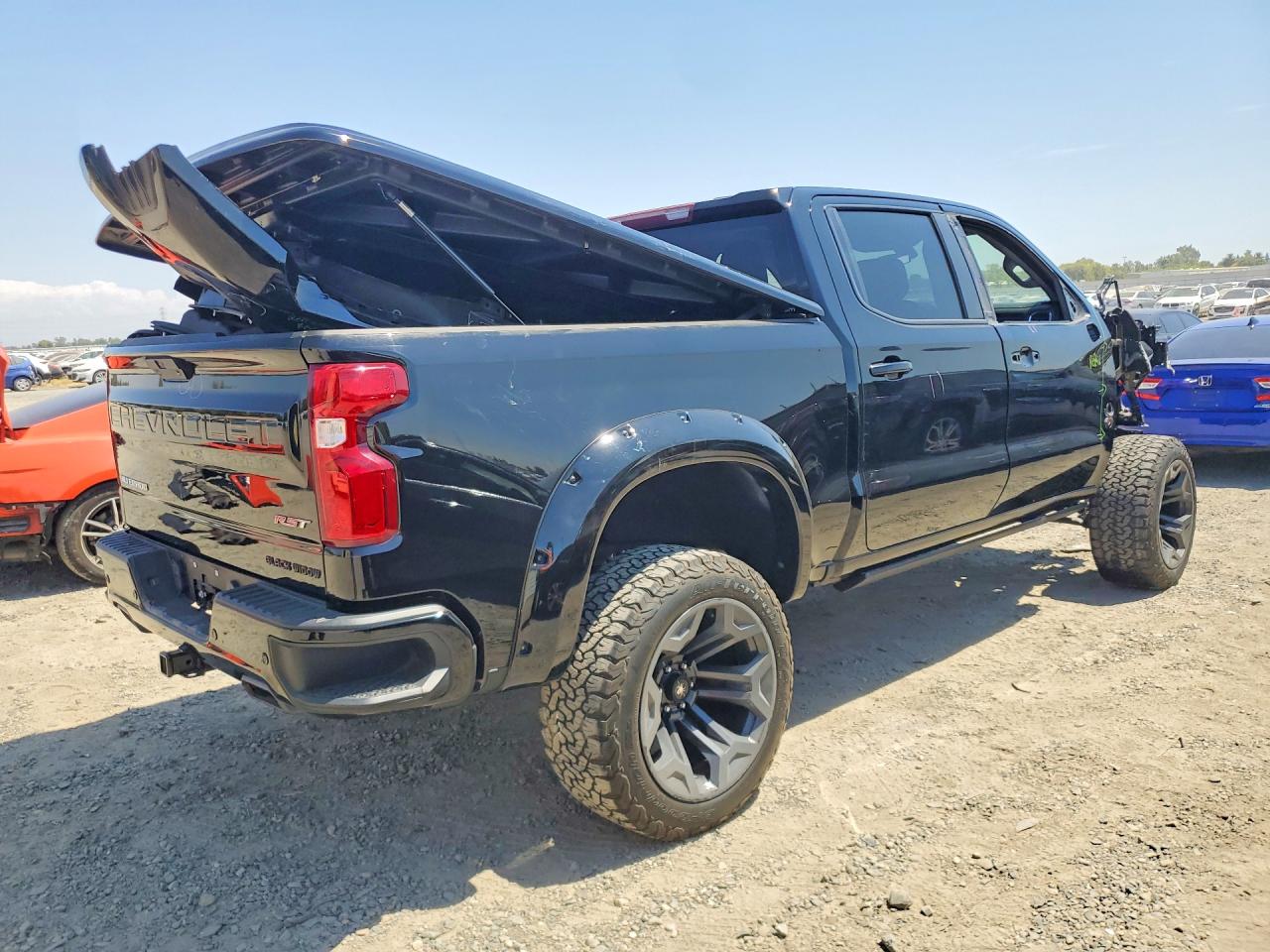 2022 CHEVROLET SILVERADO LTD K1500 RST — снимка 3