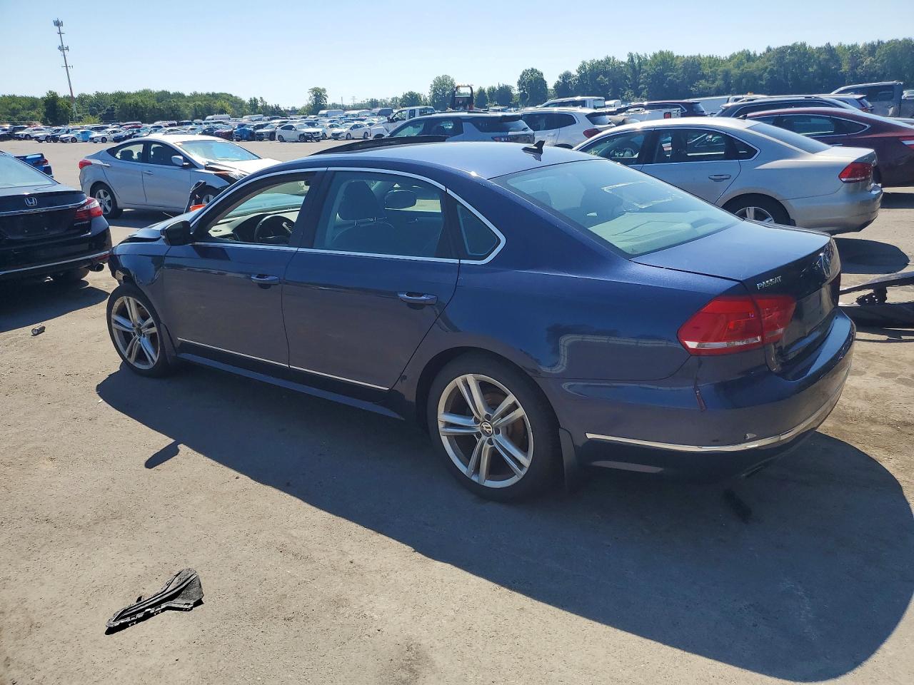 2015 VOLKSWAGEN PASSAT SE — снимка 2
