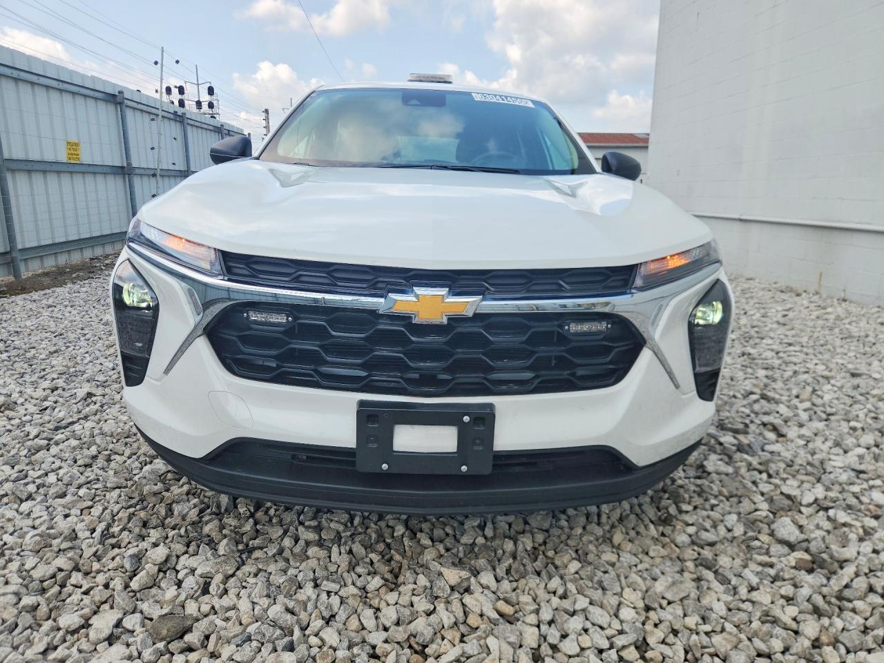 2025 CHEVROLET TRAX LS — снимка 5