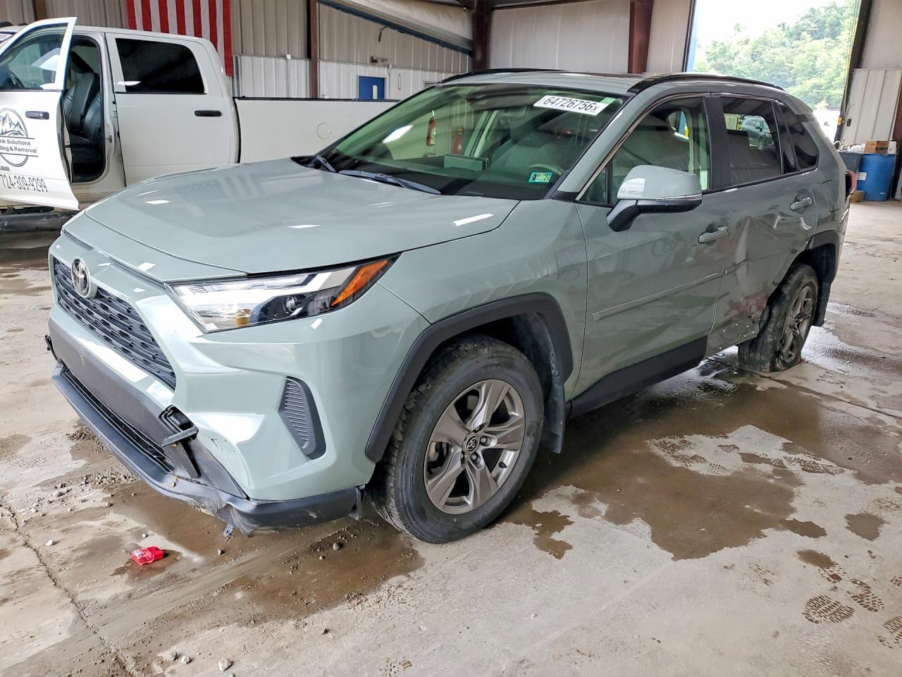 2023 TOYOTA RAV4 XLE