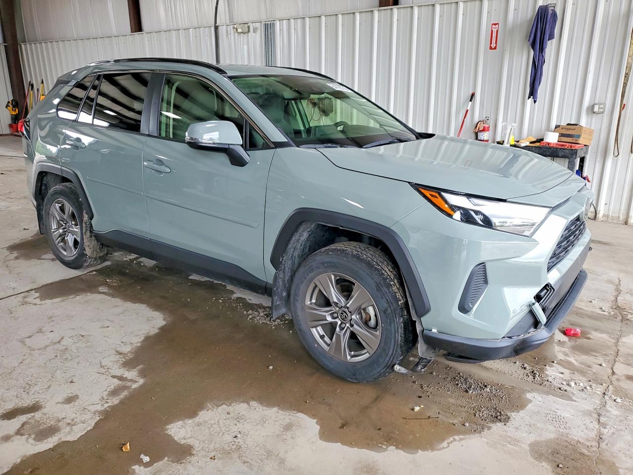 2023 TOYOTA RAV4 XLE — снимка 4