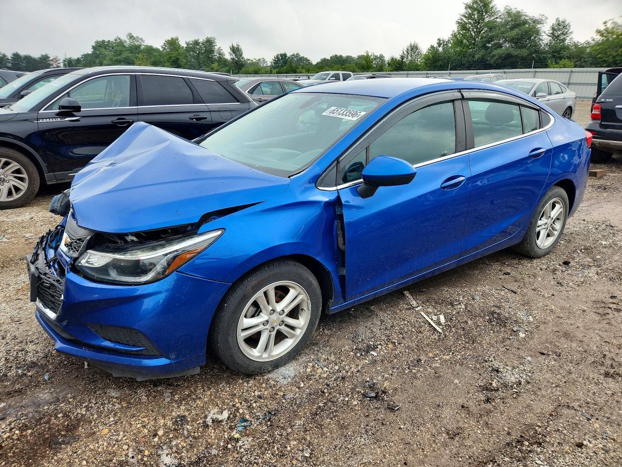 2017 CHEVROLET CRUZE LT
