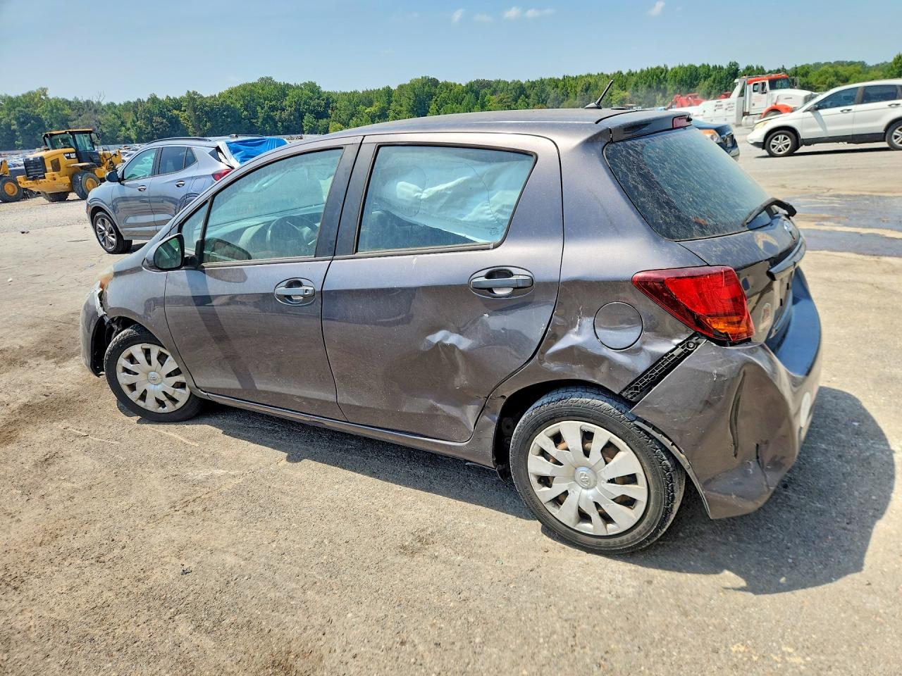 2015 TOYOTA YARIS 5-DOOR L — снимка 2