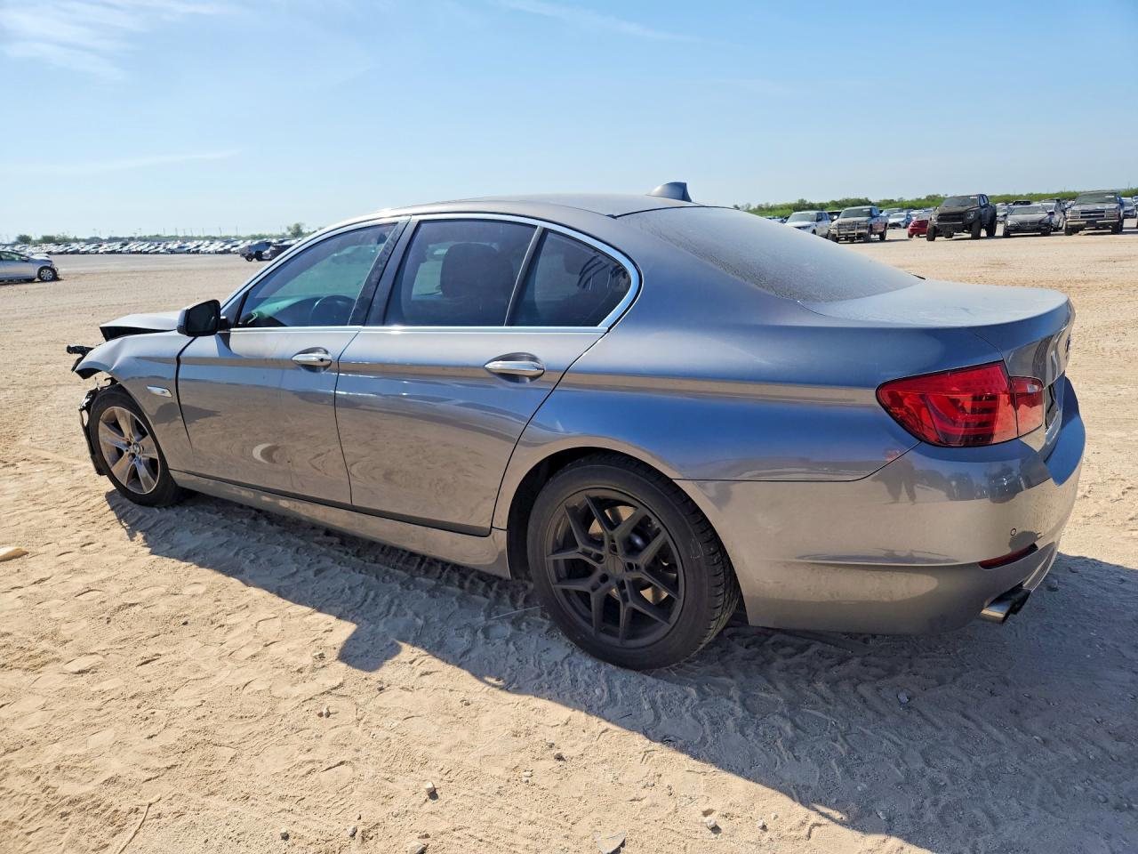 2013 BMW 528 I — снимка 2