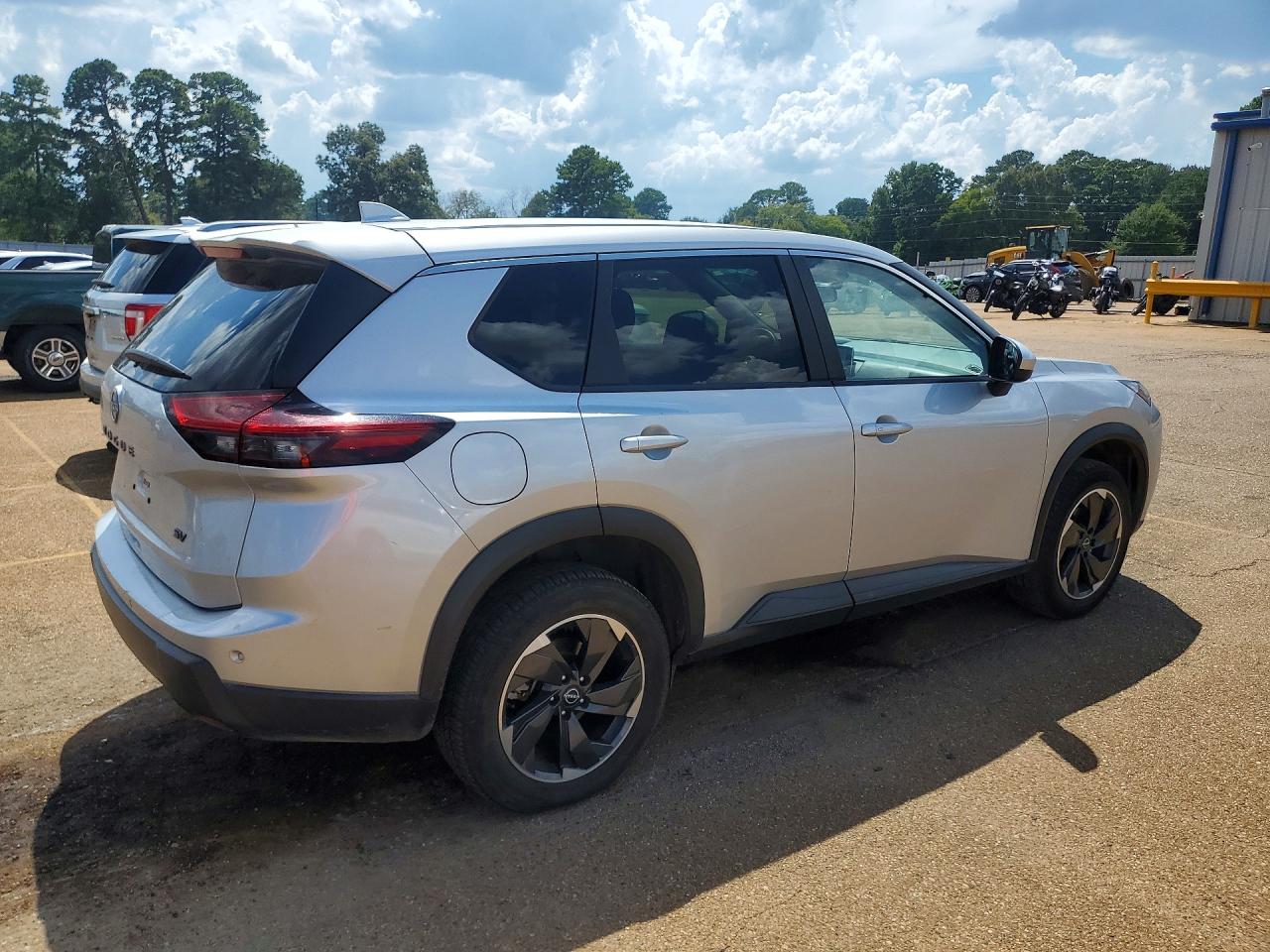 2024 NISSAN ROGUE SV — снимка 3