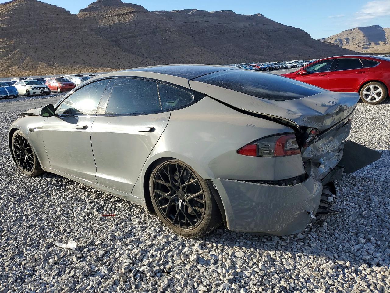 2022 TESLA MODEL S — снимка 2