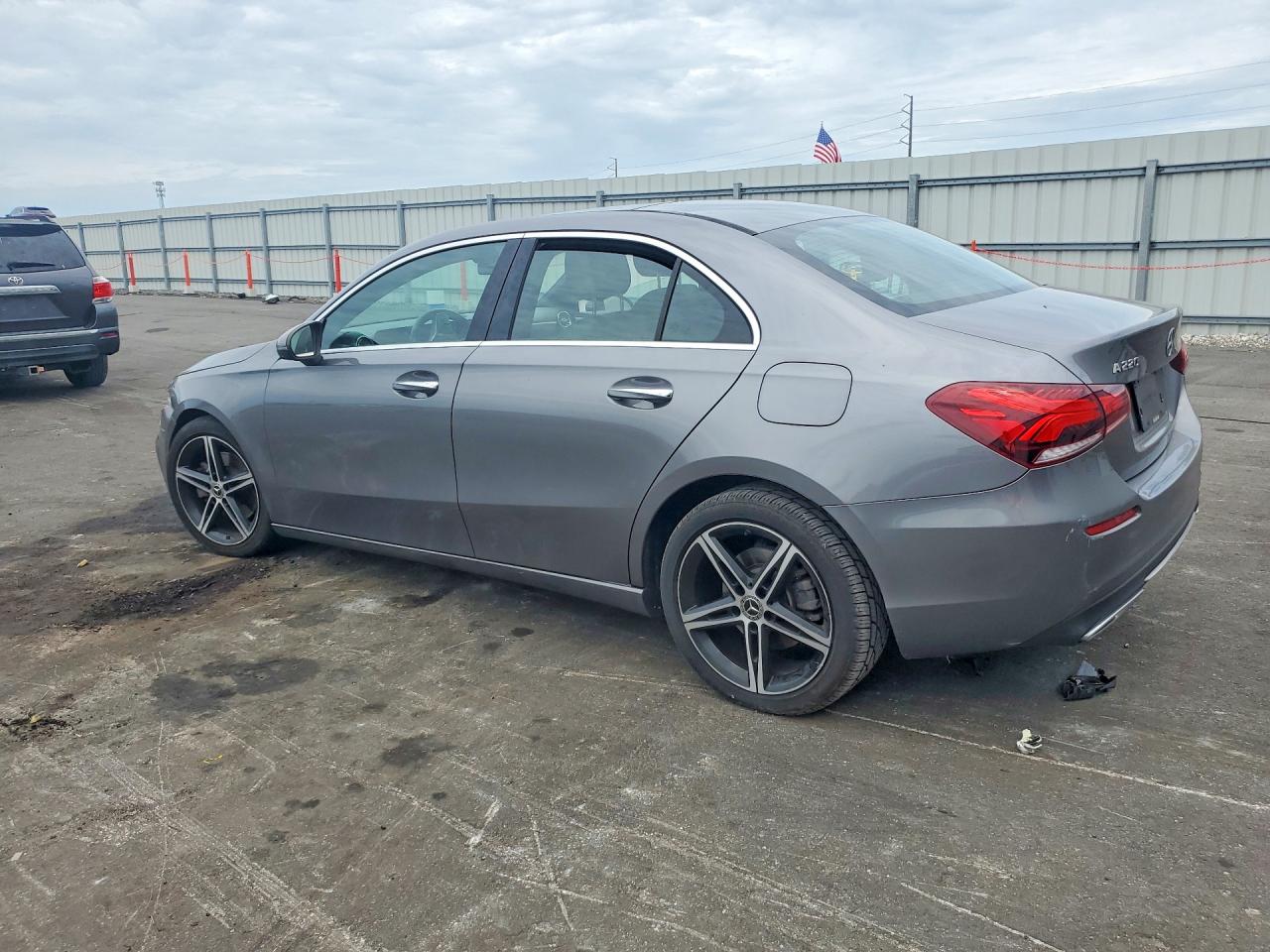 2019 MERCEDES-BENZ A 220 — снимка 2