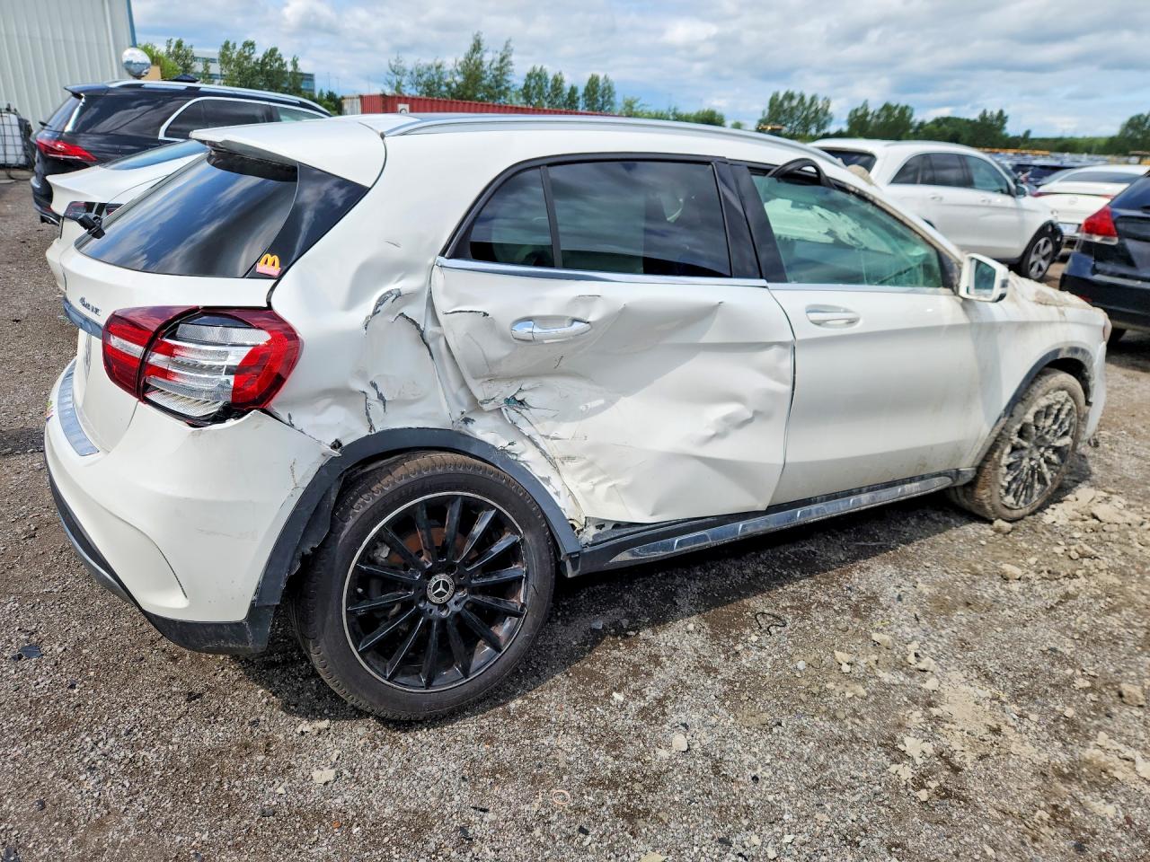 2018 MERCEDES-BENZ GLA 250 4MATIC — снимка 3