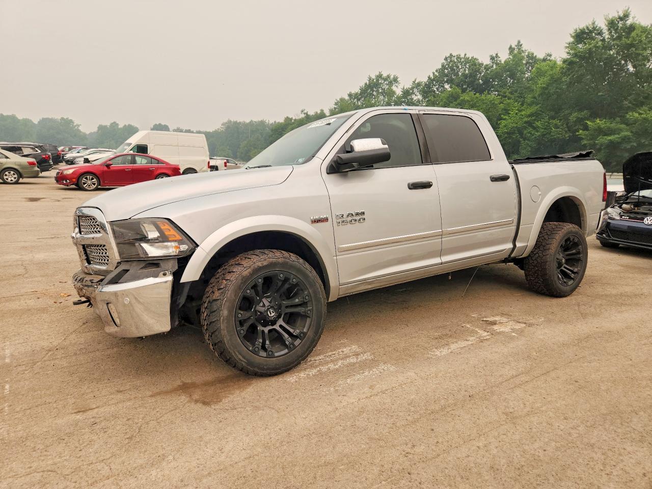 2015 RAM 1500 SLT