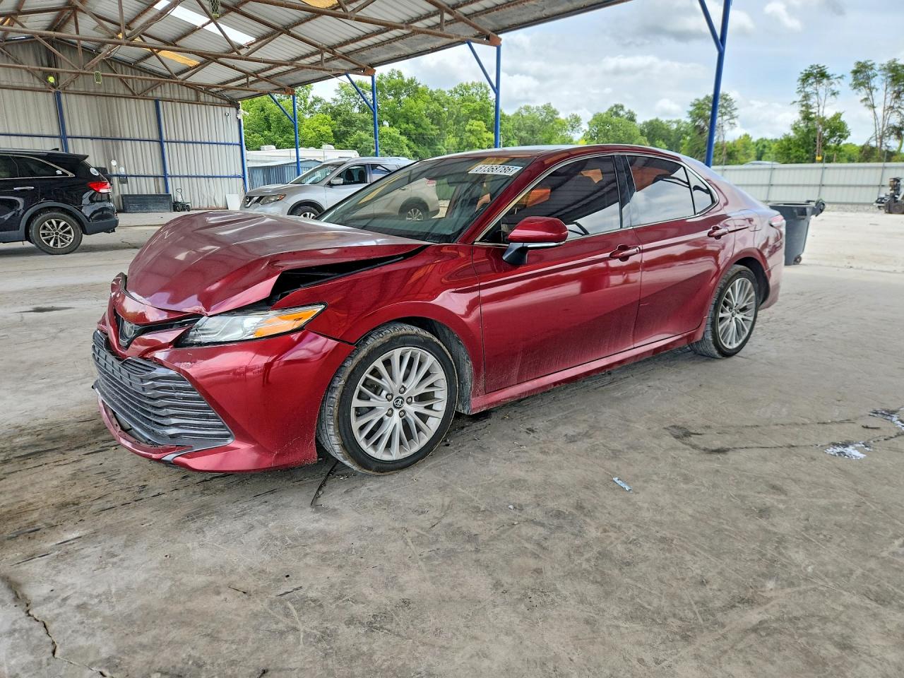 2019 TOYOTA CAMRY XLE