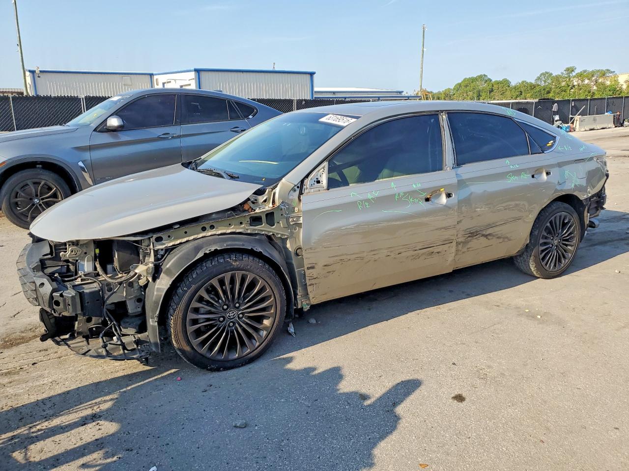 2016 TOYOTA AVALON TOURING