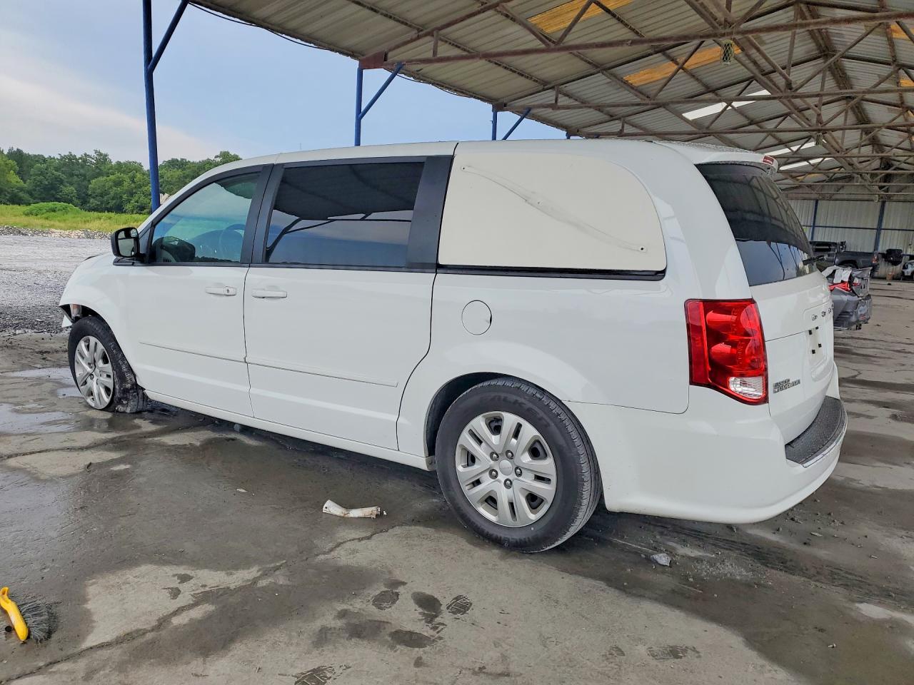 2016 DODGE GRAND CARAVAN SE — снимка 2