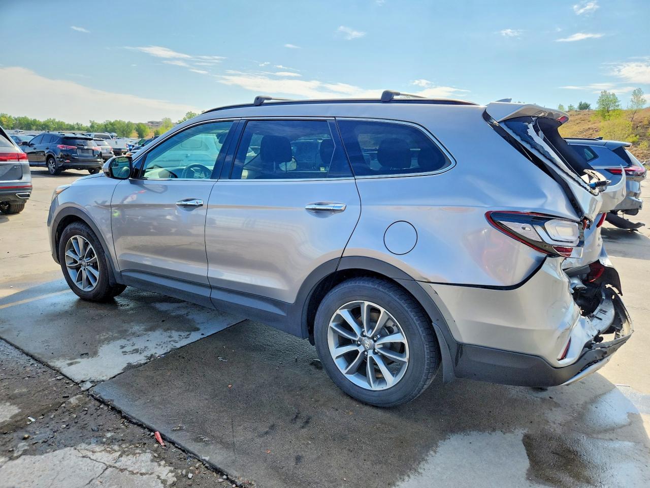 2017 HYUNDAI SANTA FE SE — снимка 2