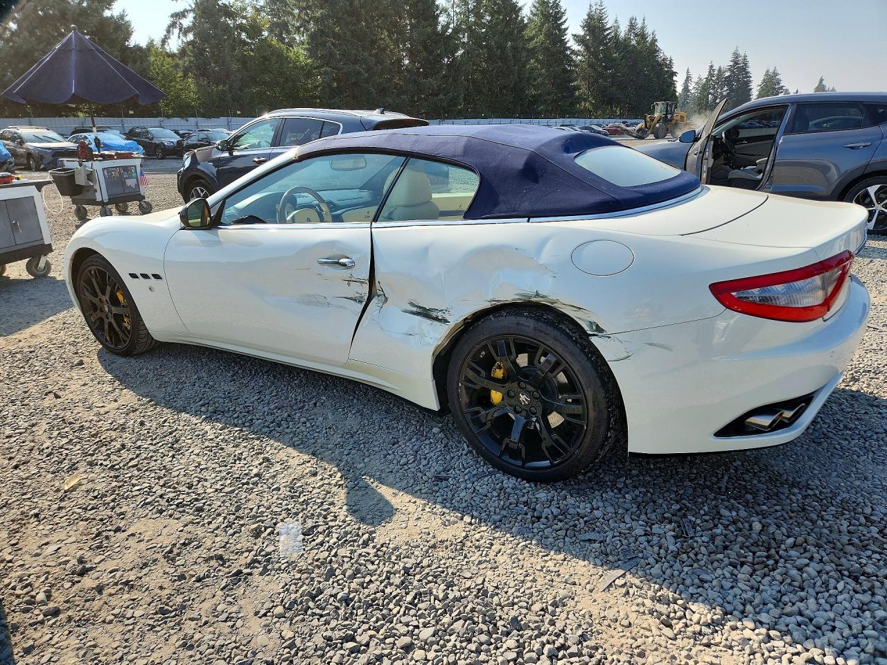 2011 MASERATI GRANTURISMO S — снимка 2